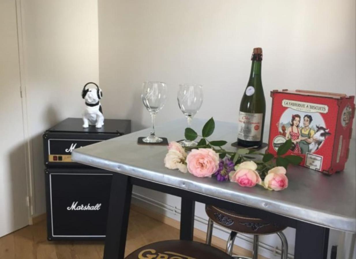 Le Rock Studio Honfleur Bagian luar foto